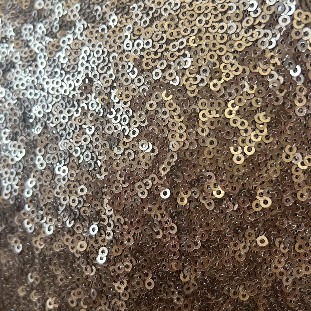 Adorable sequin‎ top! - Picture 4 of 8